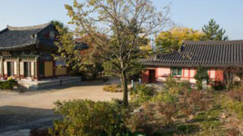 ‘신라의 미소’ 출토된 경주 흥륜사지서 ‘대형 금당지’ 확인