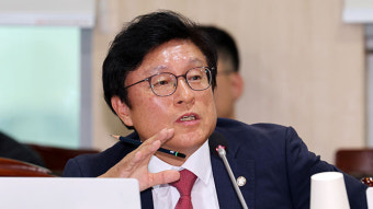 국민의힘이 더불어민주당 이재명 대표와 박균택 법률위원장을 강요죄로 고발, 민주당은 최상목 대통령 권한대행을 협박하다 고반발 시동 걸어.