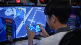 청소년 10명 중 4명 ‘스마트폰 과의존 위험군’