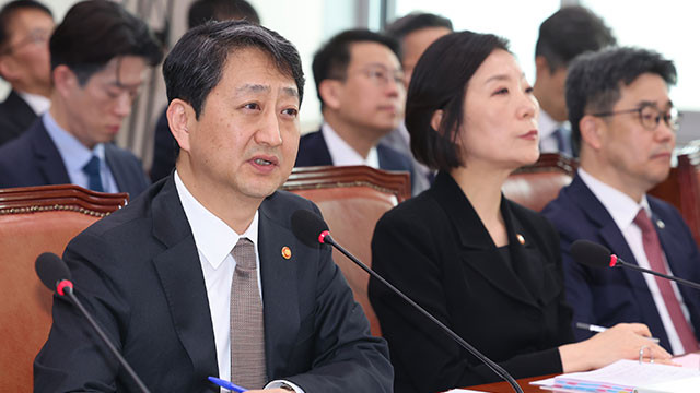 트럼프 대통령, 한미정상회담 조속진행 희망…한반도 조선 분야 협력 관심 (100자)