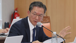 민주당 정성호 “한덕수 탄핵 보류할 필요…무능하더라도 국가 운영 중심 있어야”