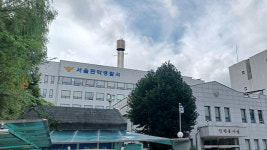 선관위에 ‘붉은 천’ 누가 파묻었나 조사했더니…경찰 “이미 출국한 외국인”