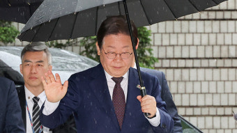 민주당 “이재명 대북송금 사건, 검찰 정치기소 정황 드러나”