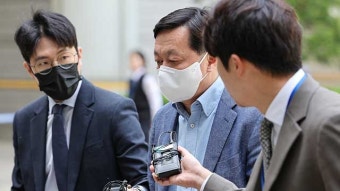 정진상 ‘대장동 재판’ 증언 거부…검사와 막판 설전도