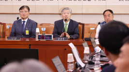 윤 전 대통령 대학동기 서석호 변호사 “파면 후 관저서 동기 모임”