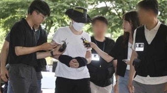 ‘일본도 살인 사건’ 피해자 비하 댓글 단 가해자 아버지…징역 2년 구형