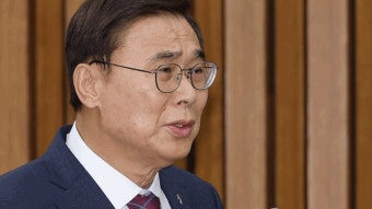 민주당 정보위원 “‘이종석 청문보고서 채택’ 전체회의 취소는 무책임한 정치 술책”