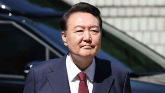 내란특검 “윤, 비공개 출입 불가…사실상 출석 조사 거부”