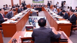 여야, 이 대통령 나토정상회의 불참 공방…“갔어야” vs “불가피”