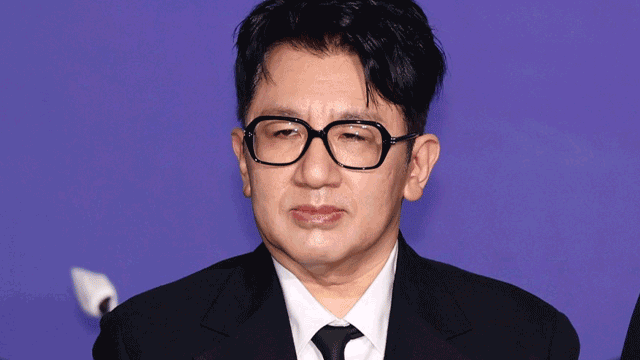 방시혁, 귀국 후 사기적 부정거래 의혹 조사에 적극 협조할 의지 하이브 내부 구성원들에게 사과 표명