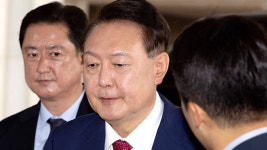 내란특검, 윤 전 대통령 오후 조사 재개…오전 ‘체포방해’ 혐의 조사 마무리