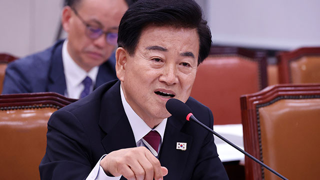 정동영 통일부 장관, 판문점 방문으로 남북 연락채널 복원 의지 강조