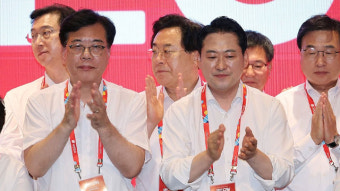 국민의힘 “정기국회 개회식에 한복 대신 검은색 상복…입법독주 항의”