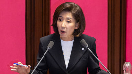 나경원 “연임제 개헌 시 이 대통령에겐 미적용되나”…김민석 “그렇다”