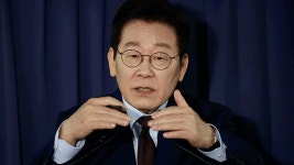 이 대통령 “북한, 일체의 대화 접촉 거부, 위험한 상태…인내심 갖고 설득”