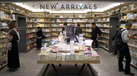 ‘출판 대국’도 “종이책 안 팔려”…일, 판매액 1조 엔 밑돌아