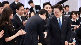 이 대통령 “과학자 인정 받는 사회 미래 있어…국가과학자 제도 도입”