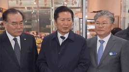 정청래 “조희대 탄핵, 당 공식 의견 아냐…거취 스스로 표명해야”