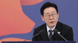 이 대통령 “하기에 따라 ‘코리아 프리미엄’도 가능…주가조작은 원금까지 몰수”