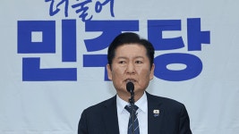 정청래 “개혁 의지 없는 대통령 설득? 갈라치기…이재명 시대여서 개혁”