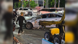 부산 동래구 롯데백화점 앞 3중 추돌…2명 경상