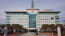 ‘전북교육감 개표 오류’ 선관위 직원 경찰 출석