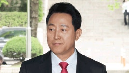 특검, ‘명태균 여론조사 대납 의혹’ 오세훈 징역 1년6개월 구형