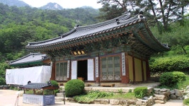 조선 중·후기 불교 문화 담은 가평 현등사 극락전 등 보물 지정