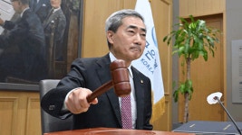 한은, 기준금리 0.25%p↑, 연 2.75%…3년 6개월 만에 인상