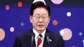 이 대통령 “누구도 헌법 위 군림 안 돼…12월 3일 국민주권의 날로 지정해 기억”