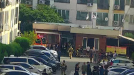 경북 경산 아파트 관리실서 방화 추정 폭발·화재…8명 부상