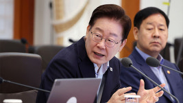 이 대통령 “개혁, 높은 목소리나 과장된 자세 아닌 실용적 접근해야”