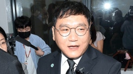 ‘용혜인 배우자’ 박기홍, 기본소득당 논란 질문에 “당에서 하나하나 해명할 것”