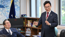 김민석 “‘개헌 없다’는 정점식, 걸림돌 될 수 없어…권력구조 개편은 국민 허용 선까지”
