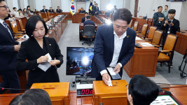 국회 운영위, ‘김태규 제명 촉구 결의안’ 여권 주도로 처리