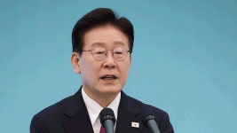 극초음속 활공비행체 최초 시험발사 성공…이 대통령 “신속한 개발과 배치”
