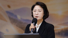 추미애 “소방관 처우·예우 바꿔낼 것”…추모 행사 참석
