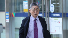 ‘5·18 북한군 개입설’ 지만원 구속…법원 “증거인멸·도주 우려”