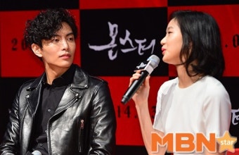 이민기, `김고은 바라보며` [MBN포토]