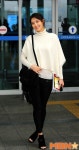 수현, `깔끔한 블랙앤 화이트 공항패션` [MBN포토]