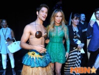 타일러 포시 최근 제니퍼 로페즈와 함께..‘이런 모습 처음이야’