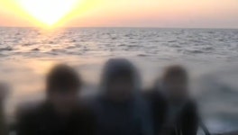 바다 헤엄쳐 건너온 父子 살려주세요… 북한 주민 2명 귀순