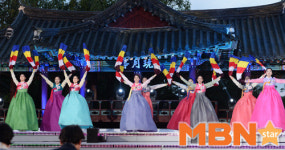 전국춘향선발대회 `선 굵은 춤사위` [MBN포토]