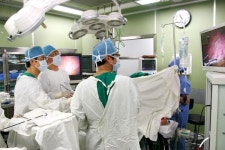 [암&건강] 만병의 원인 ‘비만’…“이런 경우라면 수술도 고려해야”