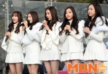 에이프릴 `한류스타거리에서 선보이는 신곡 스노우맨` [MBN포토]