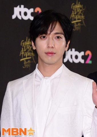 [골든디스크] 씨엔블루 정용화, `대륙을 사로잡은 잘생김`
