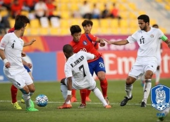 한국 요르단 꺾었다…문창진 결승골이 대표팀 살렸네