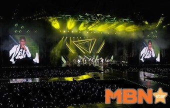 세븐틴 `발렌타인데이, 열기 뜨거운 앙코르 콘서트!` [MBN포토]