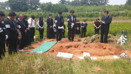 묘지이장 및 묘지개장, 장례지도사의 전문업체 선택 신중함 필요