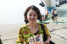 ‘잘먹고잘사는법’ 배종옥, 바지락 쌈밥에 푹 ‘엄지 척’